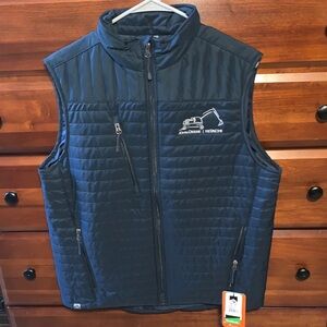 John Deere Men's Navy Quilted Vest